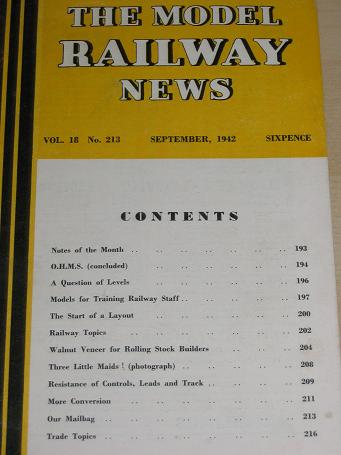 THE MODEL RAILWAY NEWS magazine, September 1942 issue for sale. Vintage HOBBIES, TRAINS publication.